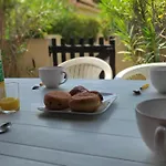 Maison De Climatisee 5 Pers Avec Piscine Commune Et Velos Gruissan