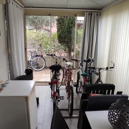 Maison De Climatisee 5 Pers Avec Piscine Commune Et Velos Dom wakacyjny