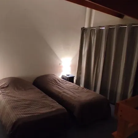 Maison De Climatisee 5 Pers Avec Piscine Commune Et Velos * Gruissan