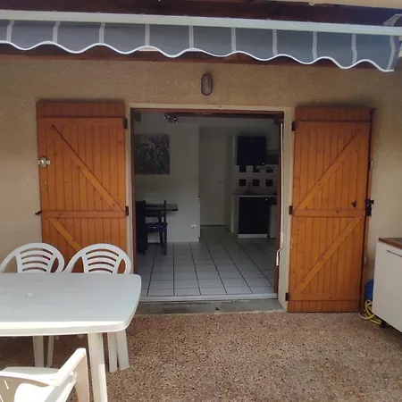 Maison De Climatisee 5 Pers Avec Piscine Commune Et Velos * Gruissan
