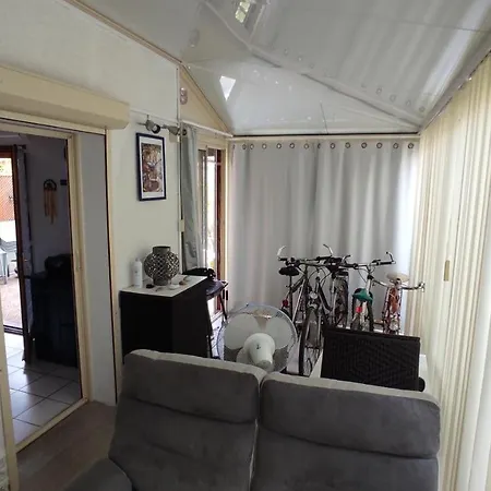 بيت للعطل Maison De Climatisee 5 Pers Avec Piscine Commune Et Velos جرْويسا