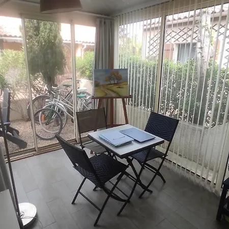 Maison De Climatisee 5 Pers Avec Piscine Commune Et Velos Nyaraló