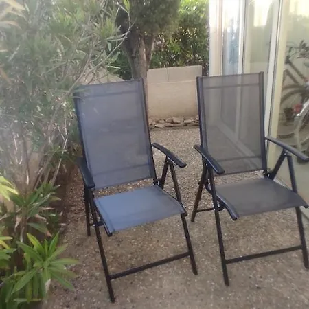 Nyaraló Maison De Climatisee 5 Pers Avec Piscine Commune Et Velos Gruissan
