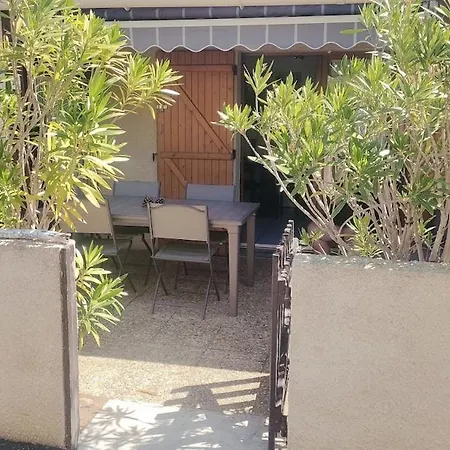Maison De Climatisee 5 Pers Avec Piscine Commune Et Velos Nyaraló