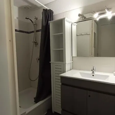 Maison De Climatisee 5 Pers Avec Piscine Commune Et Velos Nyaraló *