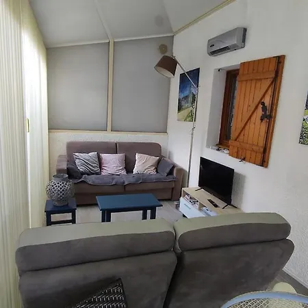 Maison De Climatisee 5 Pers Avec Piscine Commune Et Velos