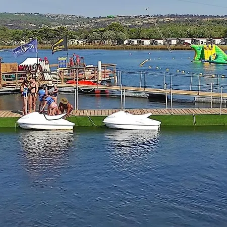 Maison De Climatisee 5 Pers Avec Piscine Commune Et Velos Gruissan